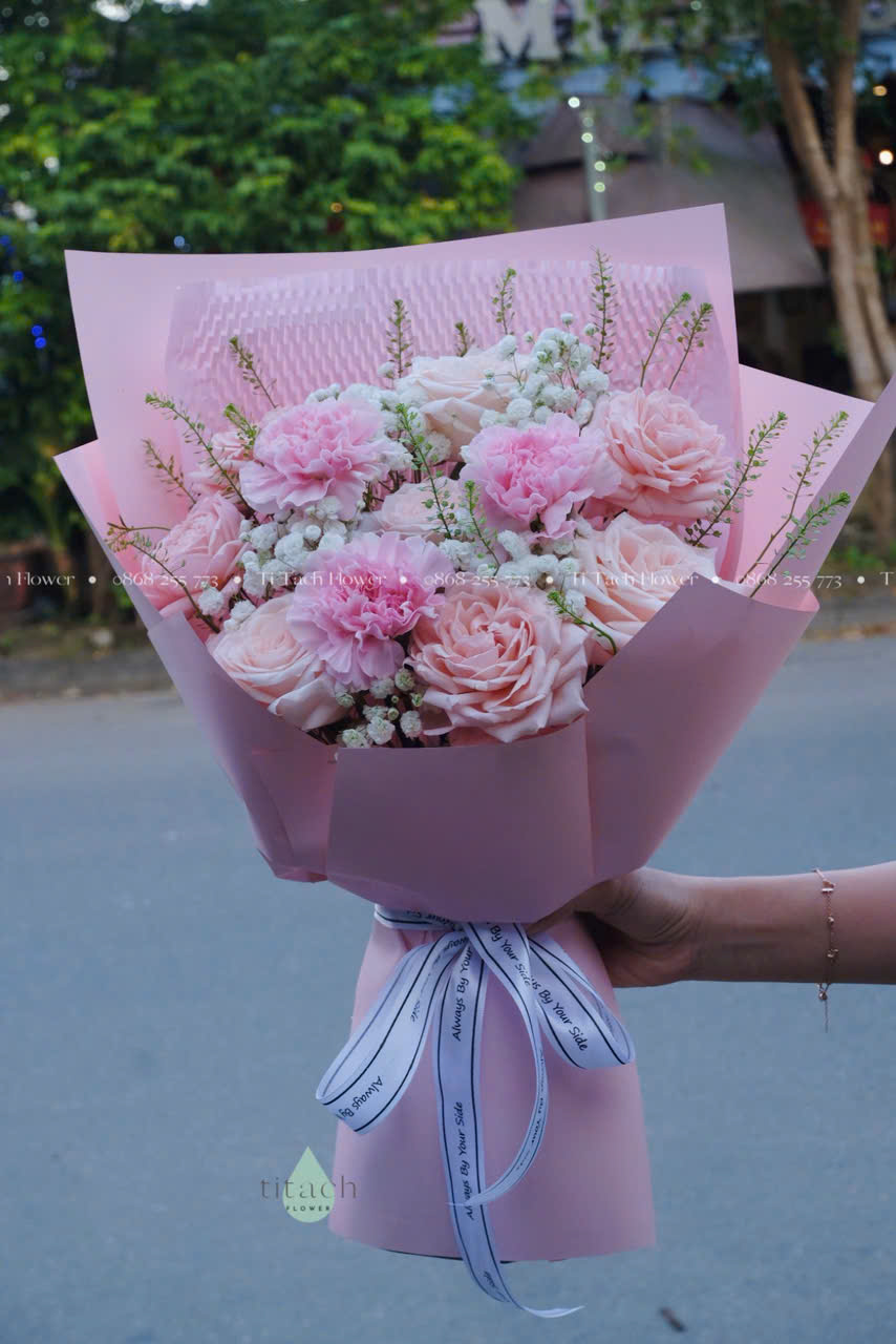 Tiệm Hoa Tí Tách - Instagram