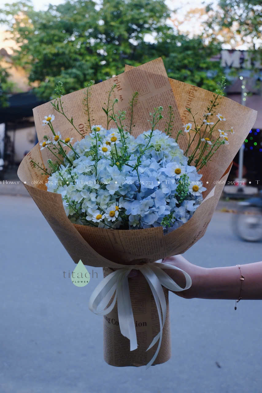 Tiệm Hoa Tí Tách - Instagram