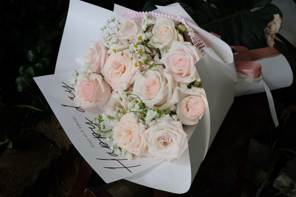 bo hoa hong kem mix baby