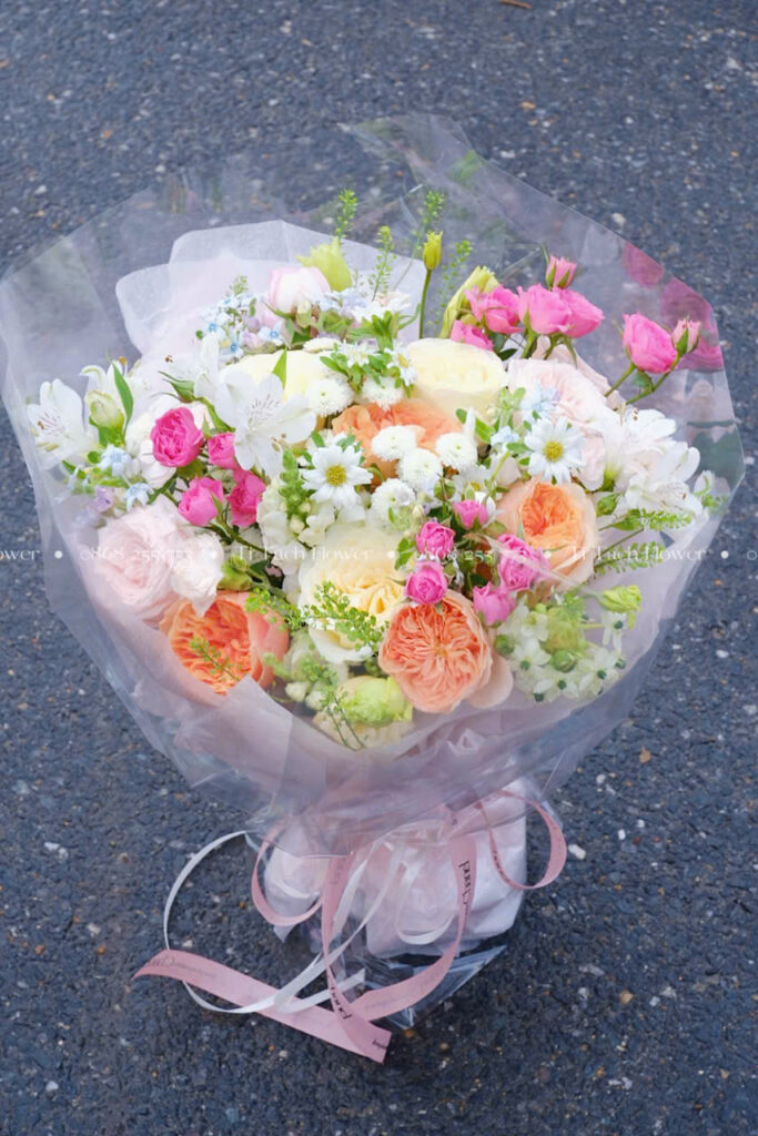 bo hoa mix nhieu mau ruc ro