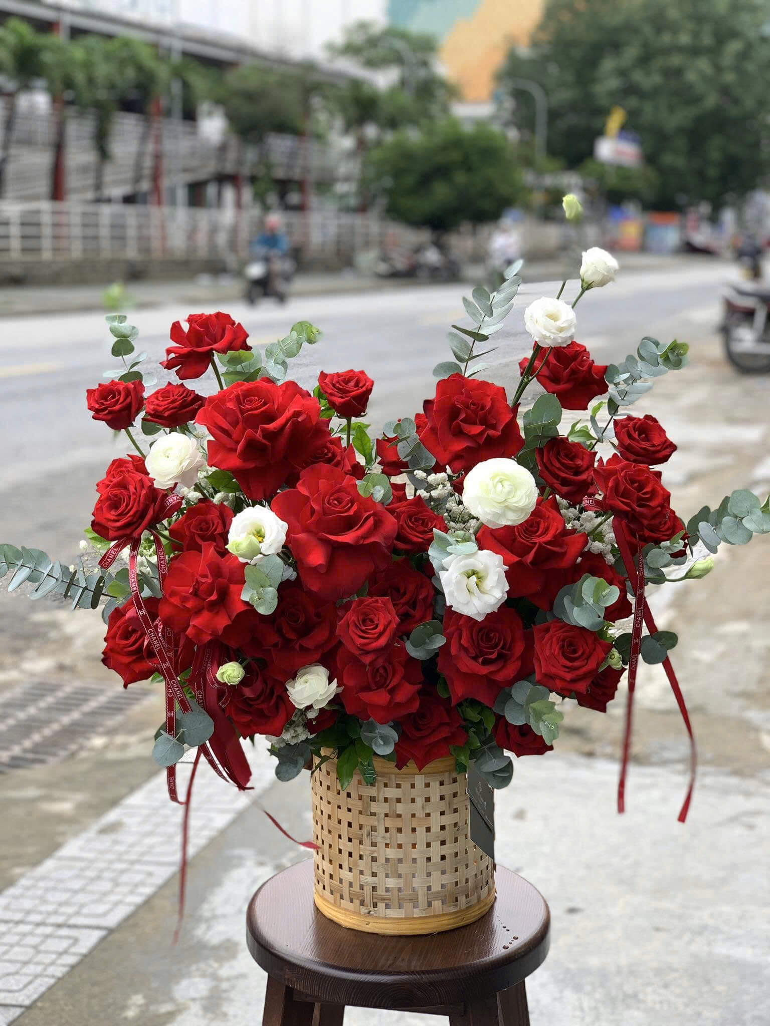 Tiệm Hoa Tí Tách - Instagram